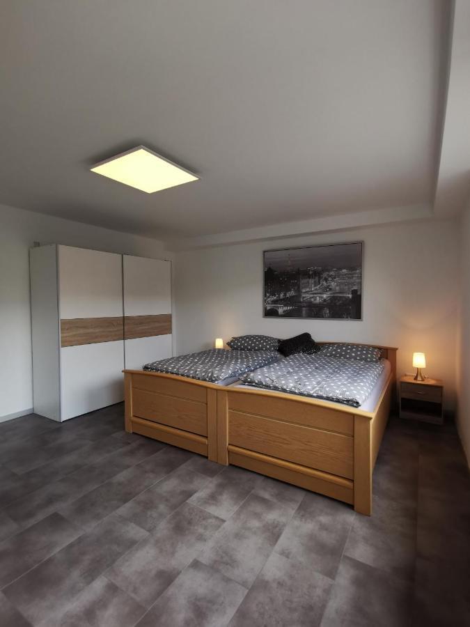 Moderne Wohnung Mit Terrasse Und Eigenem Zugang. Remscheid Zewnętrze zdjęcie